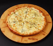 Пицца 4 сыра