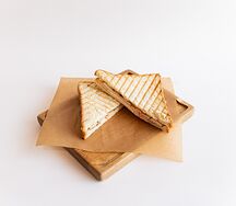 Сэндвич с курицей и сыром