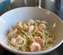 Паста с креветками в сливочном соусе