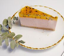 Чизкейк Клубника-маракуйя