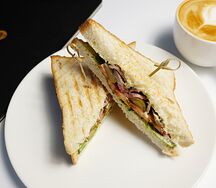 Сэндвич с ростбифом