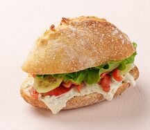 Сэндвич Чилийский кижуч с соусом тартар