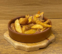 Картофельные дольки со сванской солью