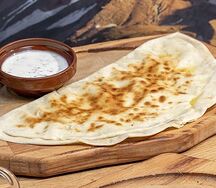 Кутаб с сыром и зеленью