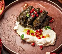 Толма в виноградных листьях