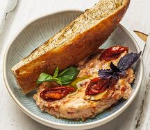 Мацун с томатным мармеладом