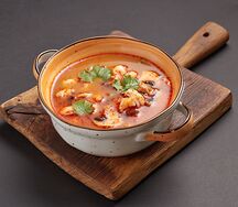 Том ям с морепродуктами