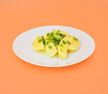 Картофель отварной с зеленым луком