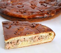 Пирог рыбный целый
