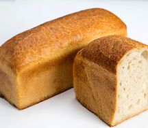 Хлеб пшеничный Фирменный на закваске половина