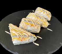 Сэндвич ролл с креветкой темпура