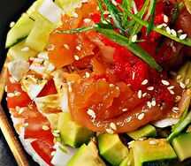 Поке с форелью