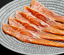 Семга слабой соли с крутонами и взбитым сливочным маслом