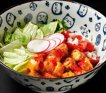 Поке с хрустящими креветками в глазури