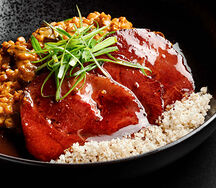 Телячьи щечки с мисо-полбой и соусом унаги-терияки