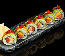 Ролл с тигровой креветкой, лососем и сливочным сыром