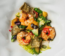 Тигровые креветки с грейпфрутом, апельсином, авокадо