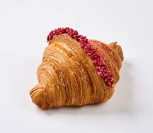 Круассан Фисташка-малина 