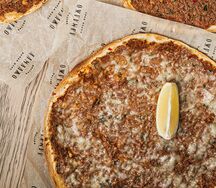 Ламаджо с сыром