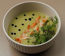 Крем-суп из брокколи с креветками