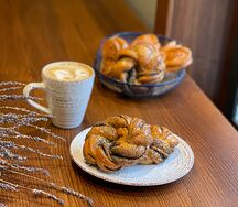 Маковая булочка