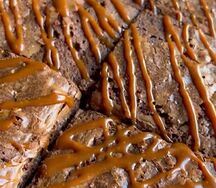 Брауни с домашней карамелью