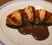 Круассан Молочный шоколад 