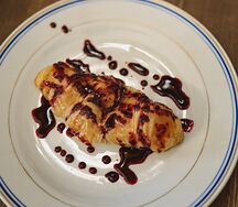 Круассан Черничный мед 