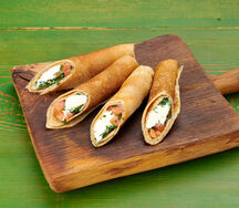 Блины домашние с семгой и сырным кремом