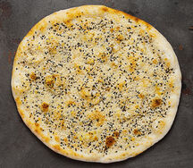 Фокачча с кунжутом