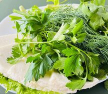 Брынза и зелень