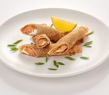 Блины с семгой и творожным сыром