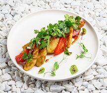 Теплый салат с баклажаном 