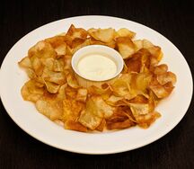 Картофельные чипсы