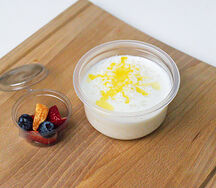 Каша рисовая с черникой