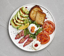 Завтрак с кетой гравлакс