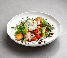 Салат с пастрами из индейки