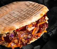 Шварма с рваной свининой