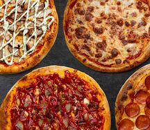 Четыре пиццы пламени