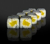 Ролл с такуаном