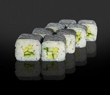 Ролл с огурцом