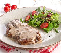 Стейк из свинины под ореховым соусом