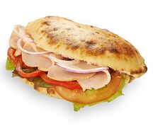 Пучча с ветчиной из индейки 