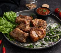 Шашлык из cвинoй шеи