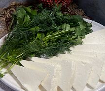Брынза и зелень