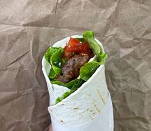 Ролл с говядиной