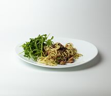 Паста с цыпленком и песто