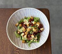 Салат с вялеными томатами 