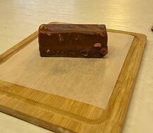 Муссовое пирожное Сникерс