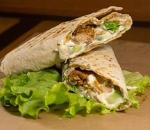 Шаурма цезарь с креветками мини